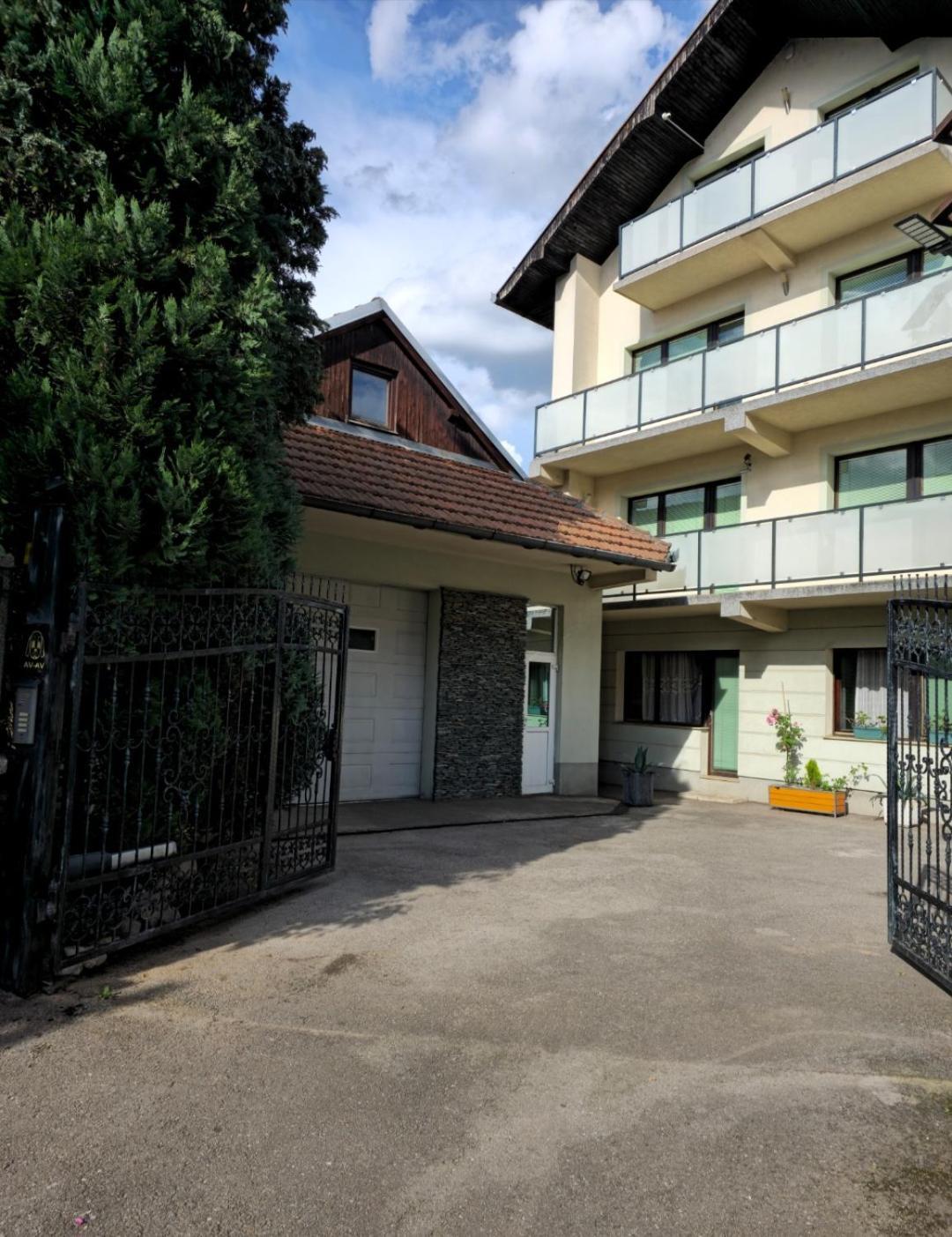 Peaceful Vacation Villa & Garden Saraievo Exterior foto