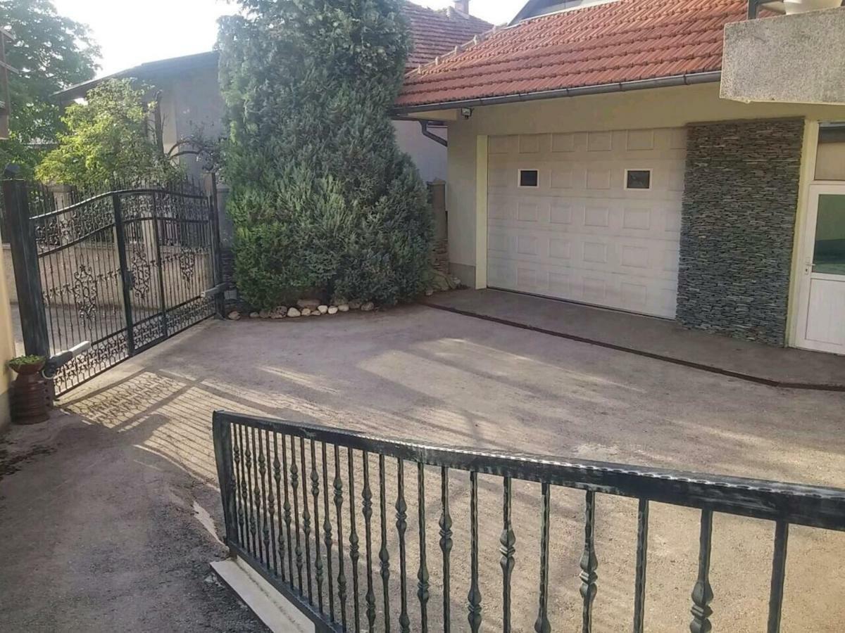 Peaceful Vacation Villa & Garden Saraievo Exterior foto